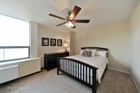 $325,000 | 1355 North Sandburg Terrace, Unit 2608, Chicago, IL 60610
