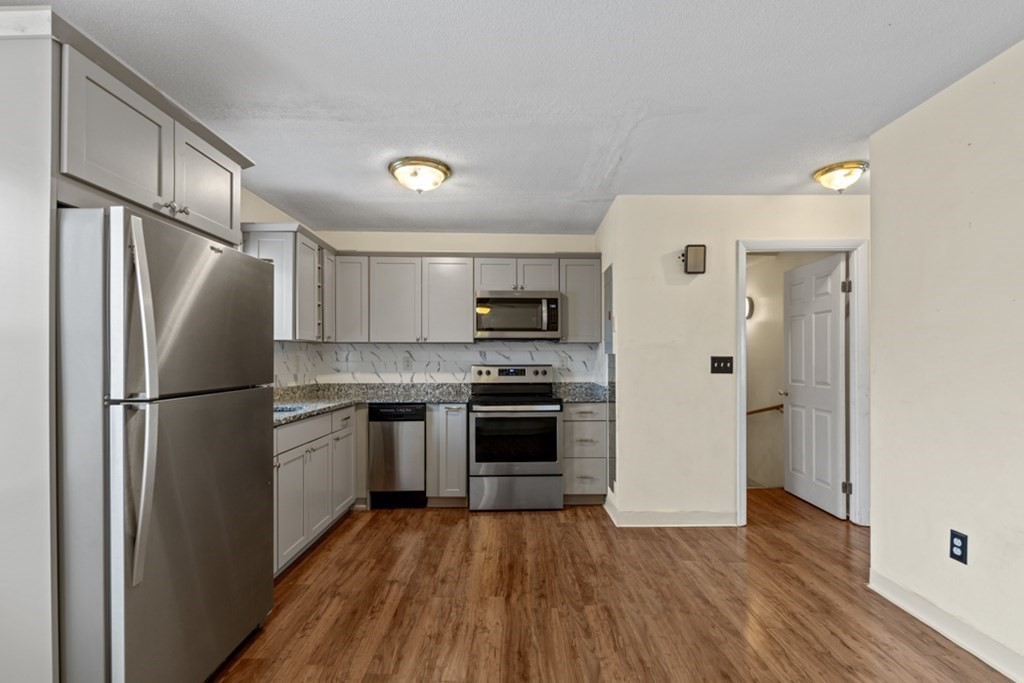 37 Circuit Street, Unit 2 Boston, MA 02119 - Photo 6 of 22