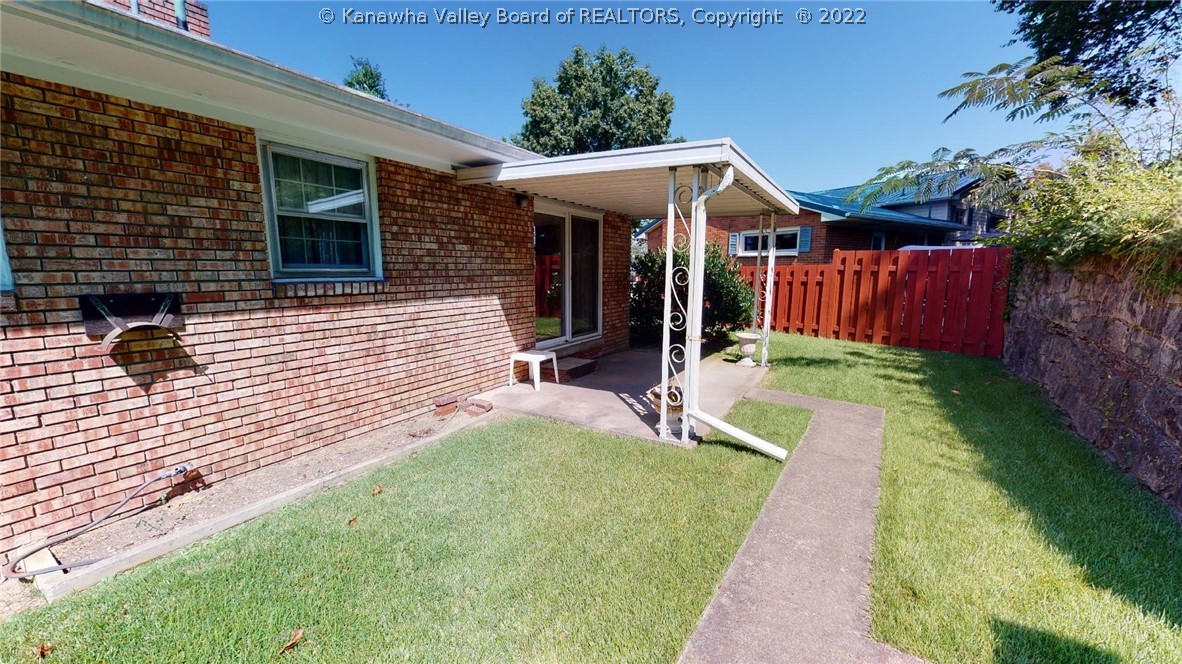 1122 Emerald Road Charleston, WV 25314 - Photo 3 of 24 Gallery Image 3