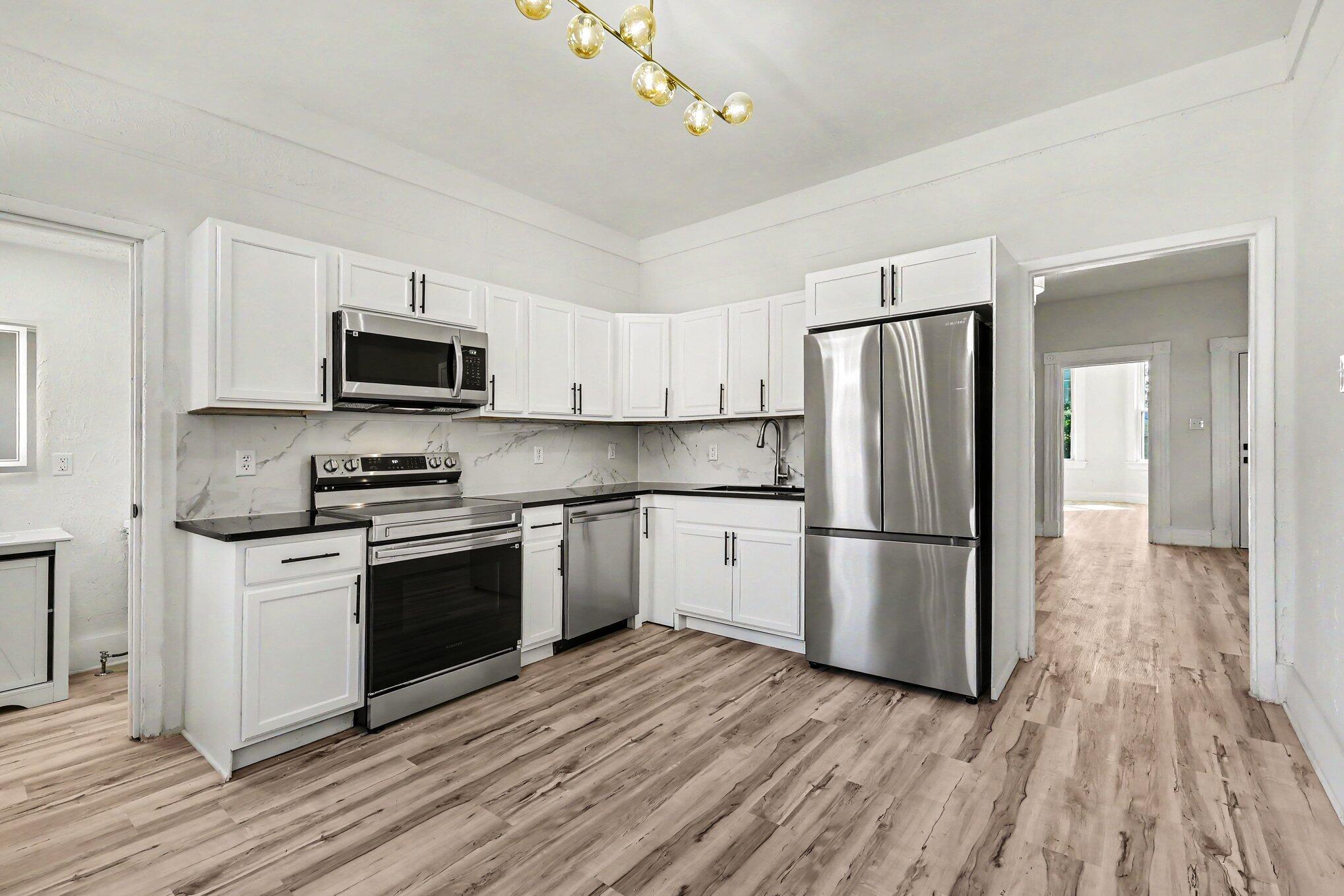 2413 Herman Street Covington, KY 41014 - Photo 3 of 17