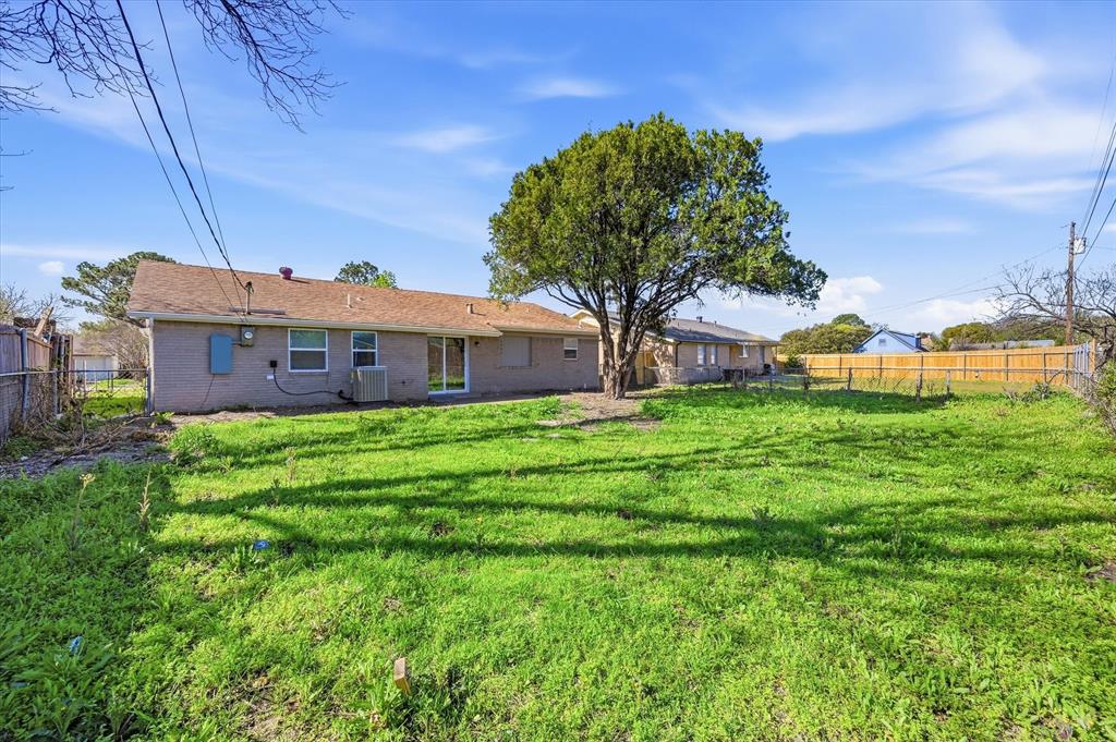 3833 Finley Road Irving, TX 75062 - Photo 18 of 19