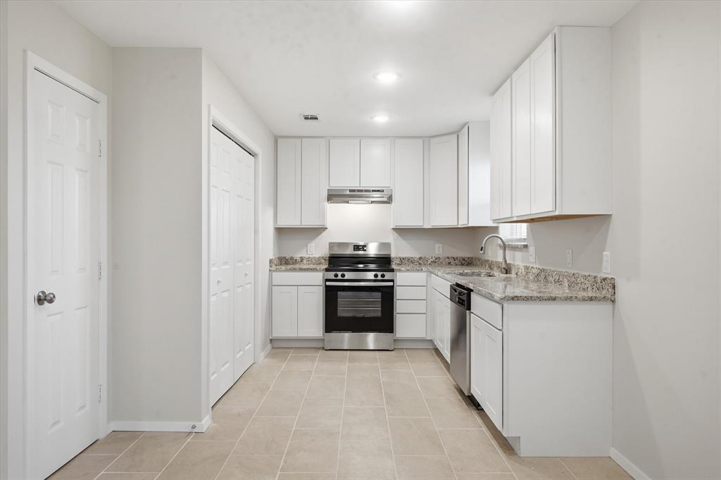 3833 Finley Road Irving, TX 75062 - Photo 8 of 19