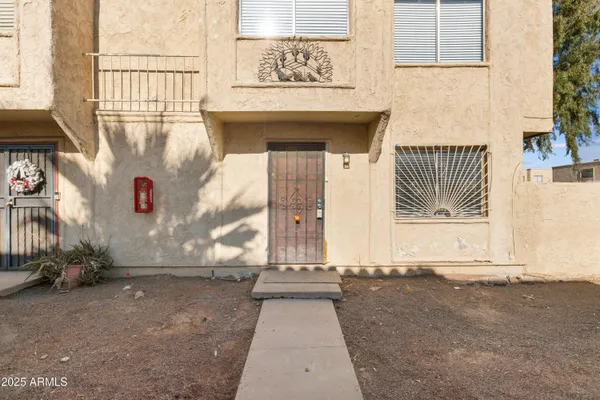 $1,175 | 1452 North 54th Lane, Phoenix, AZ 85043