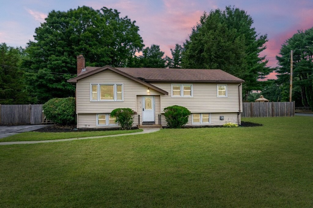 5 Black Pond Road Mansfield, MA 02048 - Photo 1 of 41 Gallery Image 1