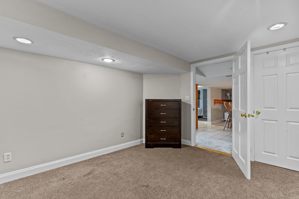 5 Black Pond Road Mansfield, MA 02048 - Photo 29 of 41 Gallery Image 29