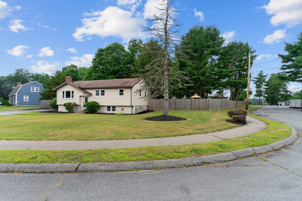 5 Black Pond Road Mansfield, MA 02048 - Photo 41 of 41 Gallery Image 41