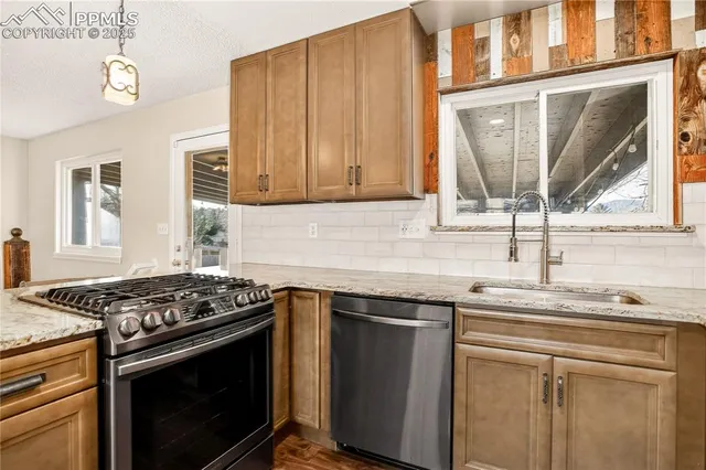 $499,000 | 6520 Ashcroft Drive, Colorado Springs, CO 80918