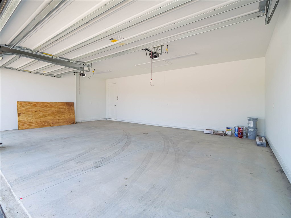 6422 High Pointe W Way Vero Beach, FL 32967 - Photo 29 of 33 a view of an empty room