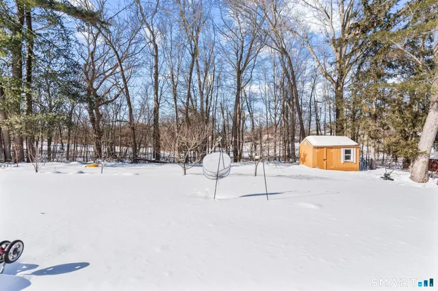 $299,000 | 33 Hilton Drive, East Hartford, CT 06118