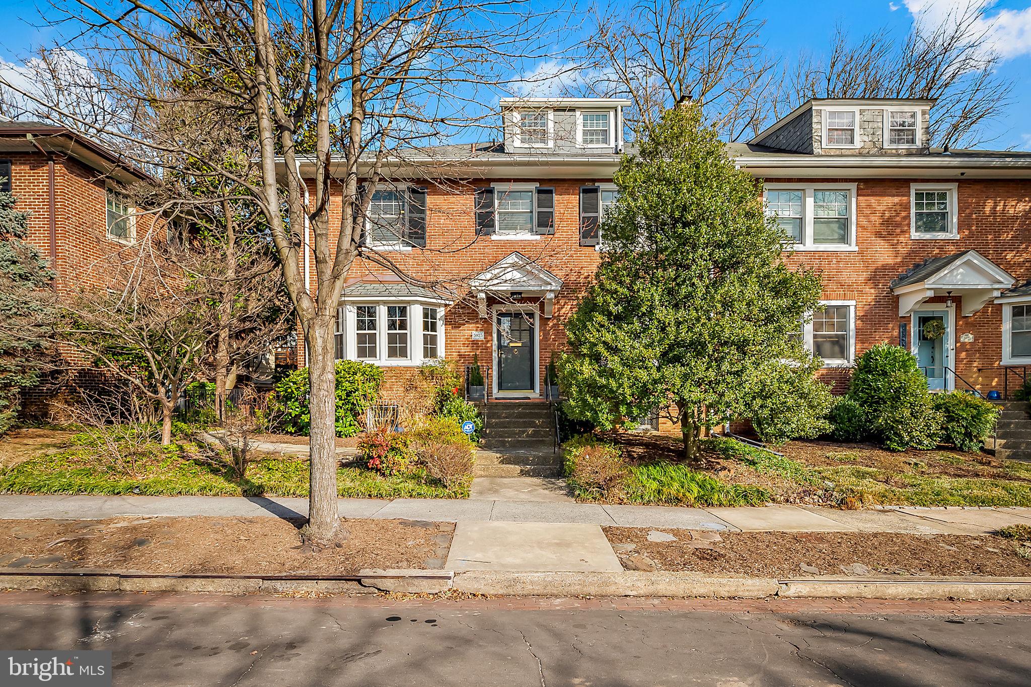 3923 Canterbury Road Baltimore, MD 21218 - Photo 3 of 42 a front view of a house