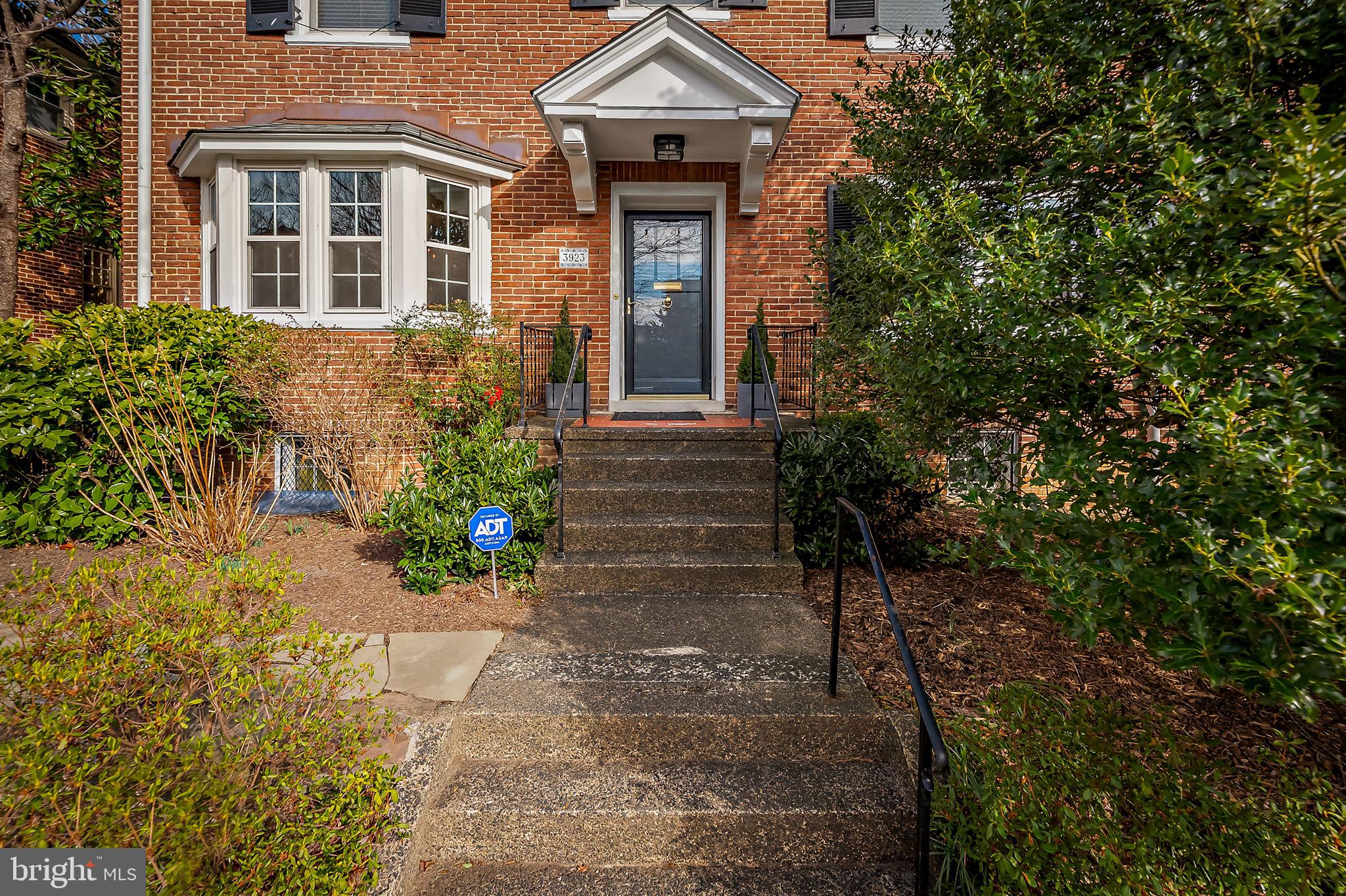 3923 Canterbury Road Baltimore, MD 21218 - Photo 4 of 42 a front view of a house with a yard