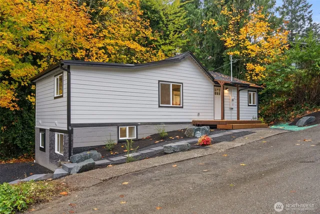 $469,000 | 1032 Garrison Avenue, Port Orchard, WA 98366