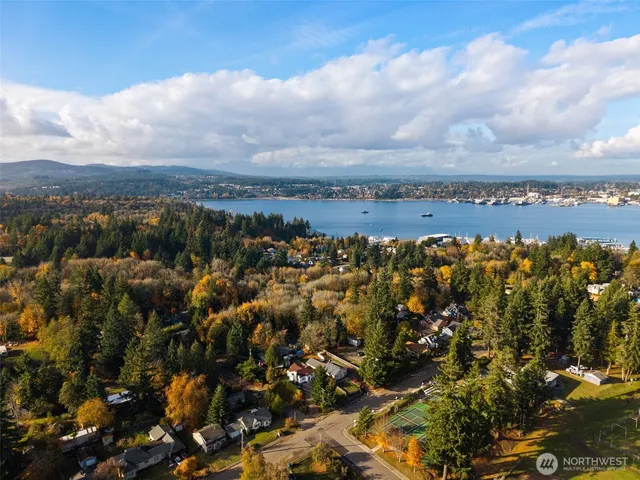 $469,000 | 1032 Garrison Avenue, Port Orchard, WA 98366