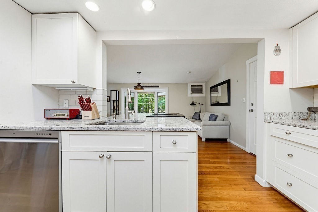 49 Ashcroft Road Sharon, MA 02067 - Photo 11 of 41