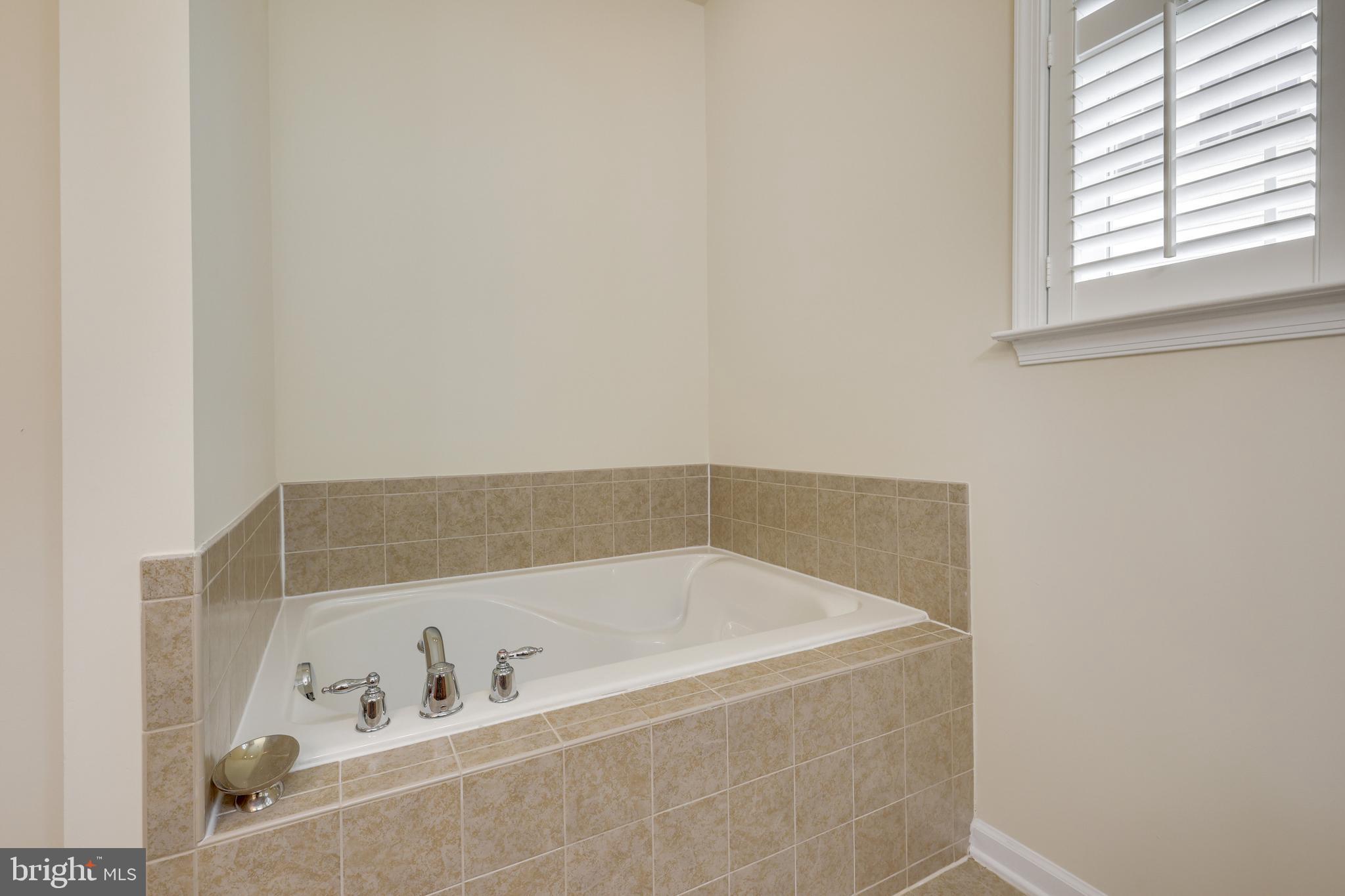 44558 Baltray Circle Ashburn, VA 20147 - Photo 26 of 67