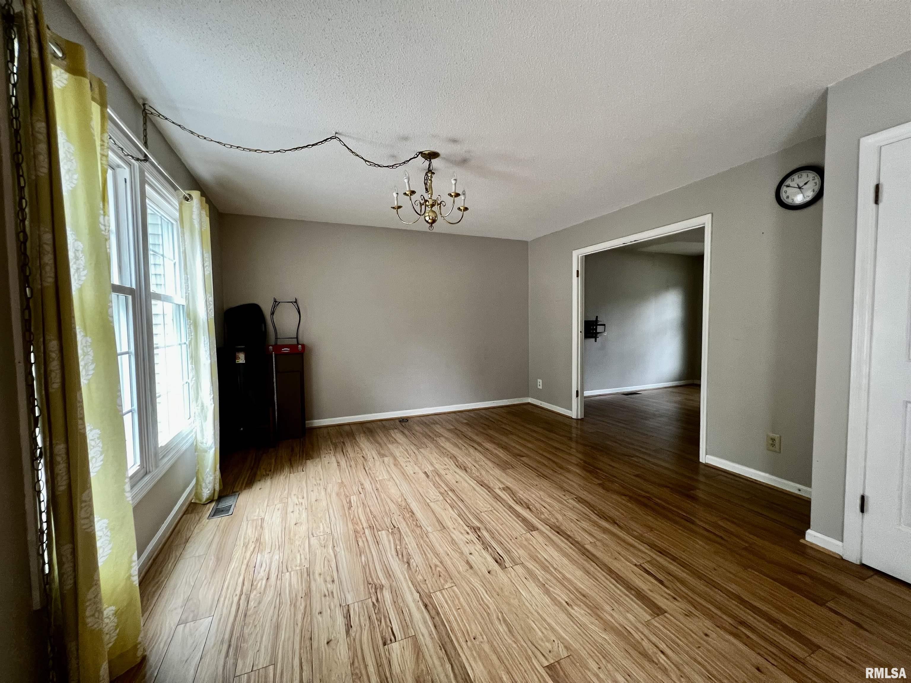 195 Jamestown Road Macomb, IL 61455 - Photo 15 of 30 Gallery Image 15