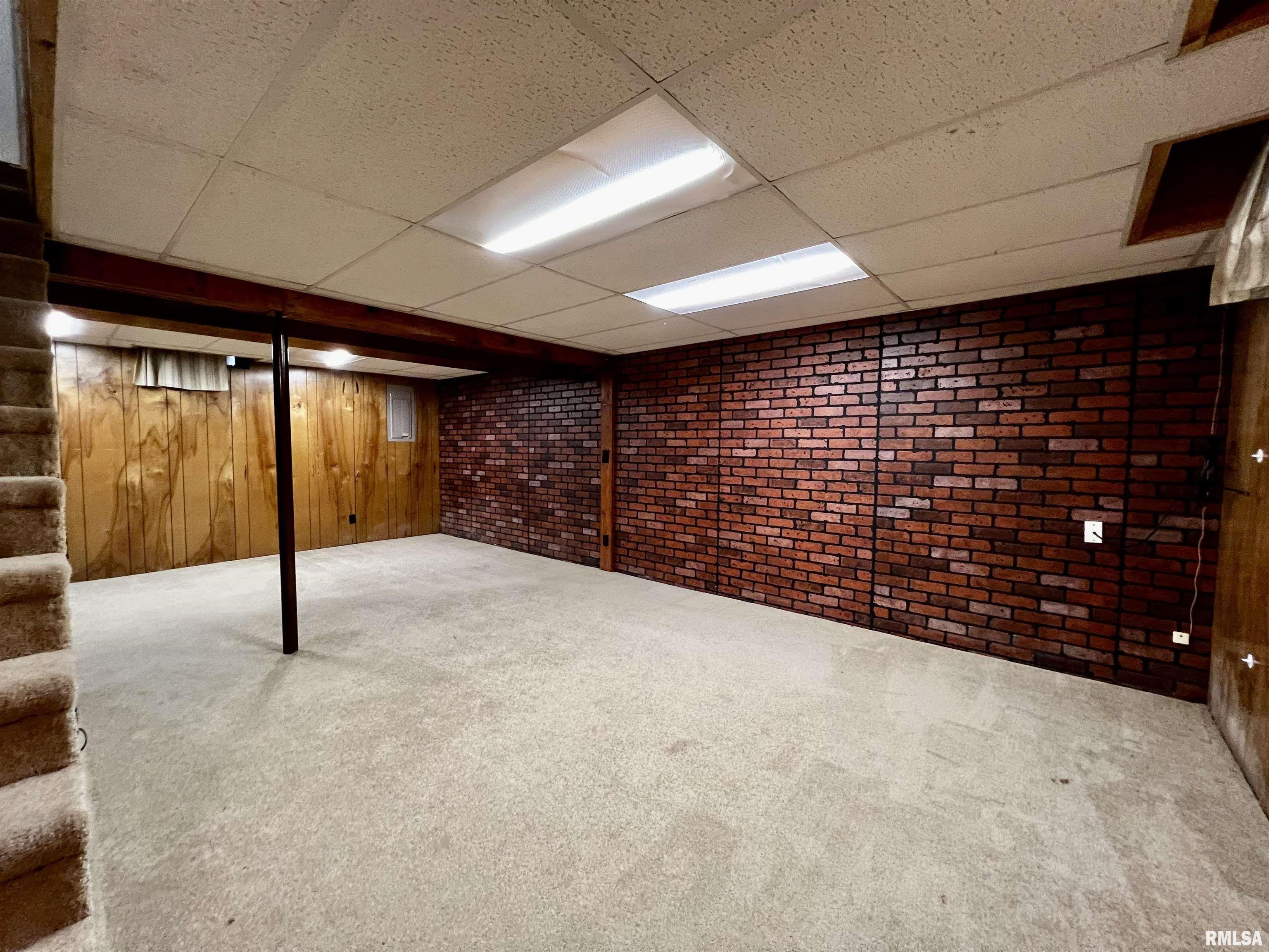 195 Jamestown Road Macomb, IL 61455 - Photo 27 of 30 Gallery Image 27