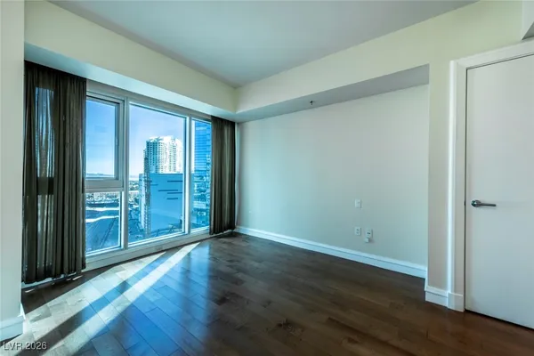 $2,450 | 2700 South Las Vegas Boulevard, Unit 1804, Las Vegas, NV 89109