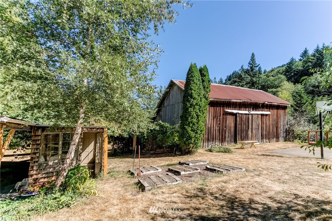 787 Old Samish Road Bellingham, WA 98229 - Photo 4 of 23 Gallery Image 4