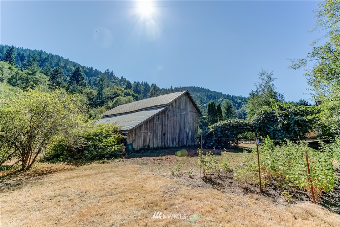 787 Old Samish Road Bellingham, WA 98229 - Photo 5 of 23 Gallery Image 5