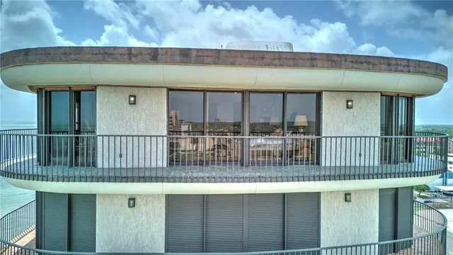 $575,000 | 4500 Ocean Drive, Unit 9A, Corpus Christi, TX 78412