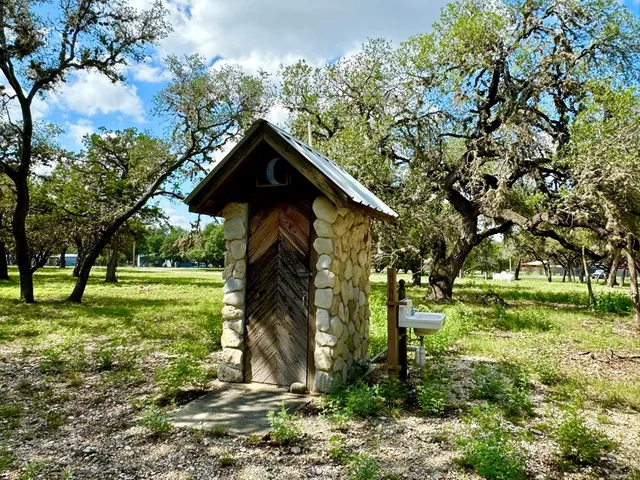 $400,000 | 101 Patterson Drive, Leakey, TX 78873