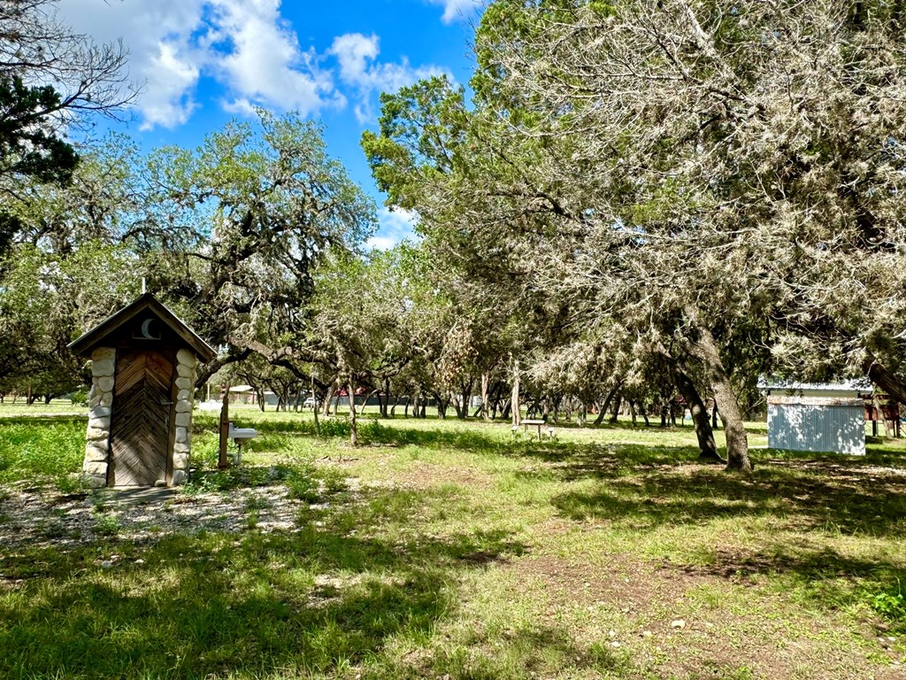 101 Patterson Drive Leakey, TX 78873 - Photo 6 of 18