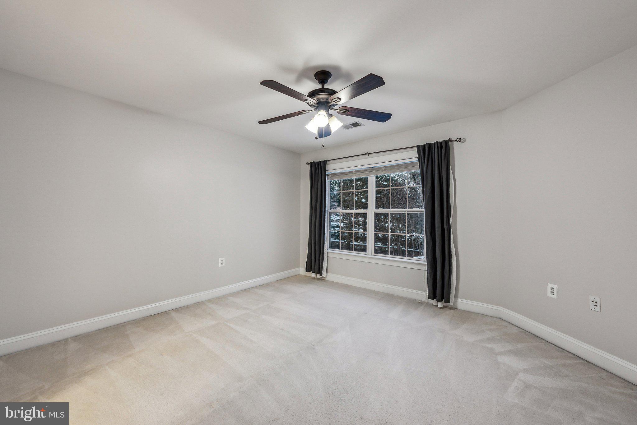 9782 Maple Trace Circle Fairfax, VA 22032 - Photo 22 of 42