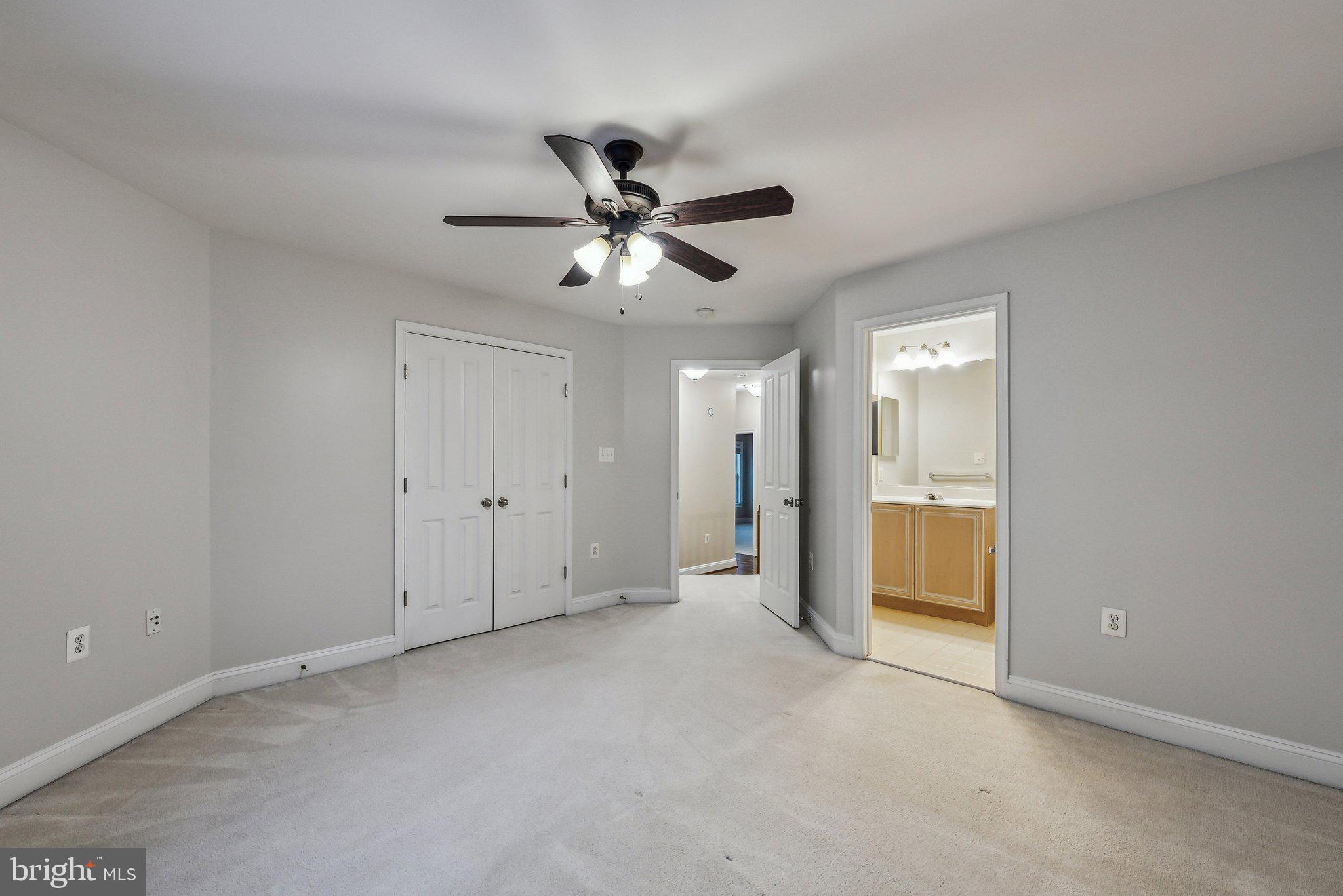 9782 Maple Trace Circle Fairfax, VA 22032 - Photo 23 of 42