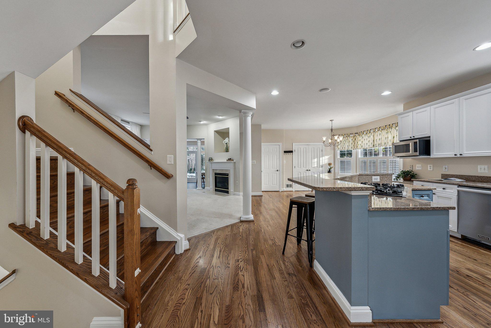 9782 Maple Trace Circle Fairfax, VA 22032 - Photo 7 of 42