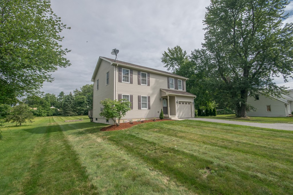 75 Manchonis Road Wilbraham, MA 01095 - Photo 3 of 29 Gallery Image 3