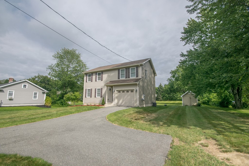 75 Manchonis Road Wilbraham, MA 01095 - Photo 4 of 29 Gallery Image 4