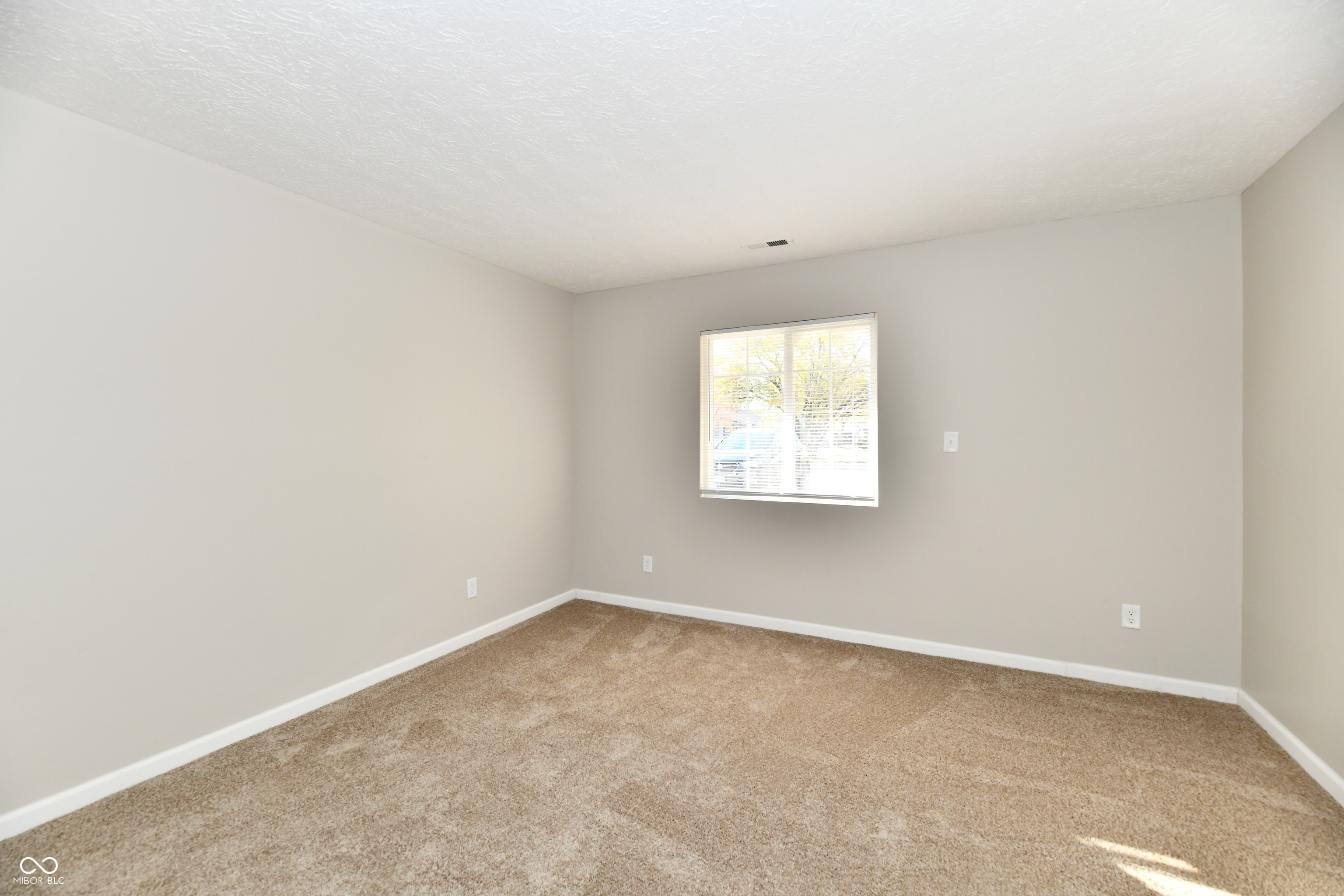 683 Yorktown Road Greenwood, IN 46142 - Photo 23 of 27