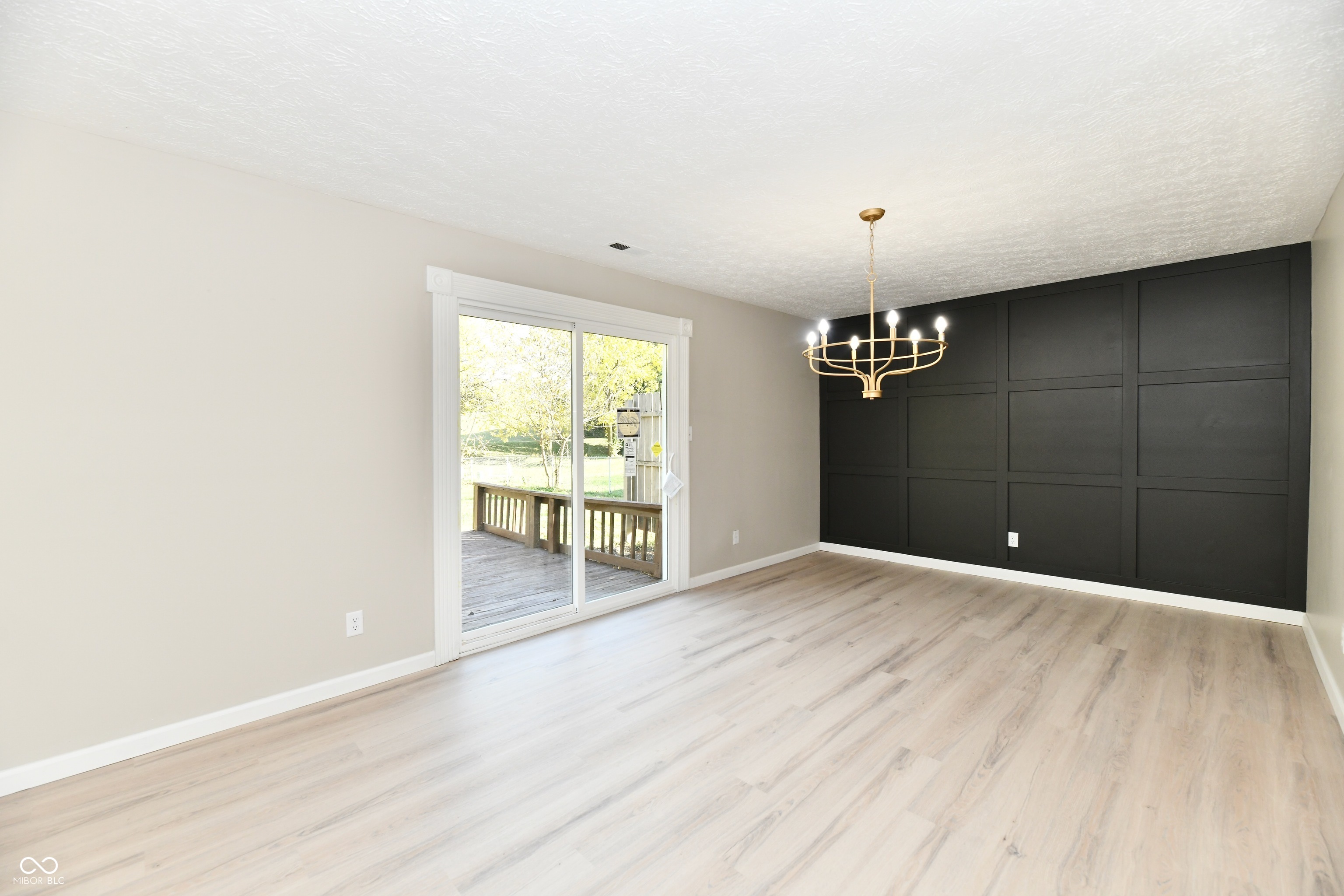 683 Yorktown Road Greenwood, IN 46142 - Photo 7 of 27