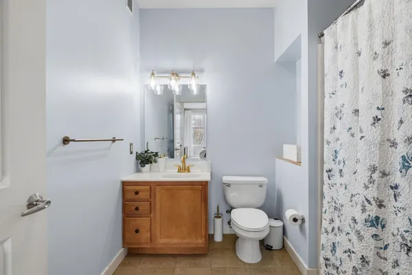 $375,000 | 370 Farrell Street, Unit 303, South Burlington, VT 05403