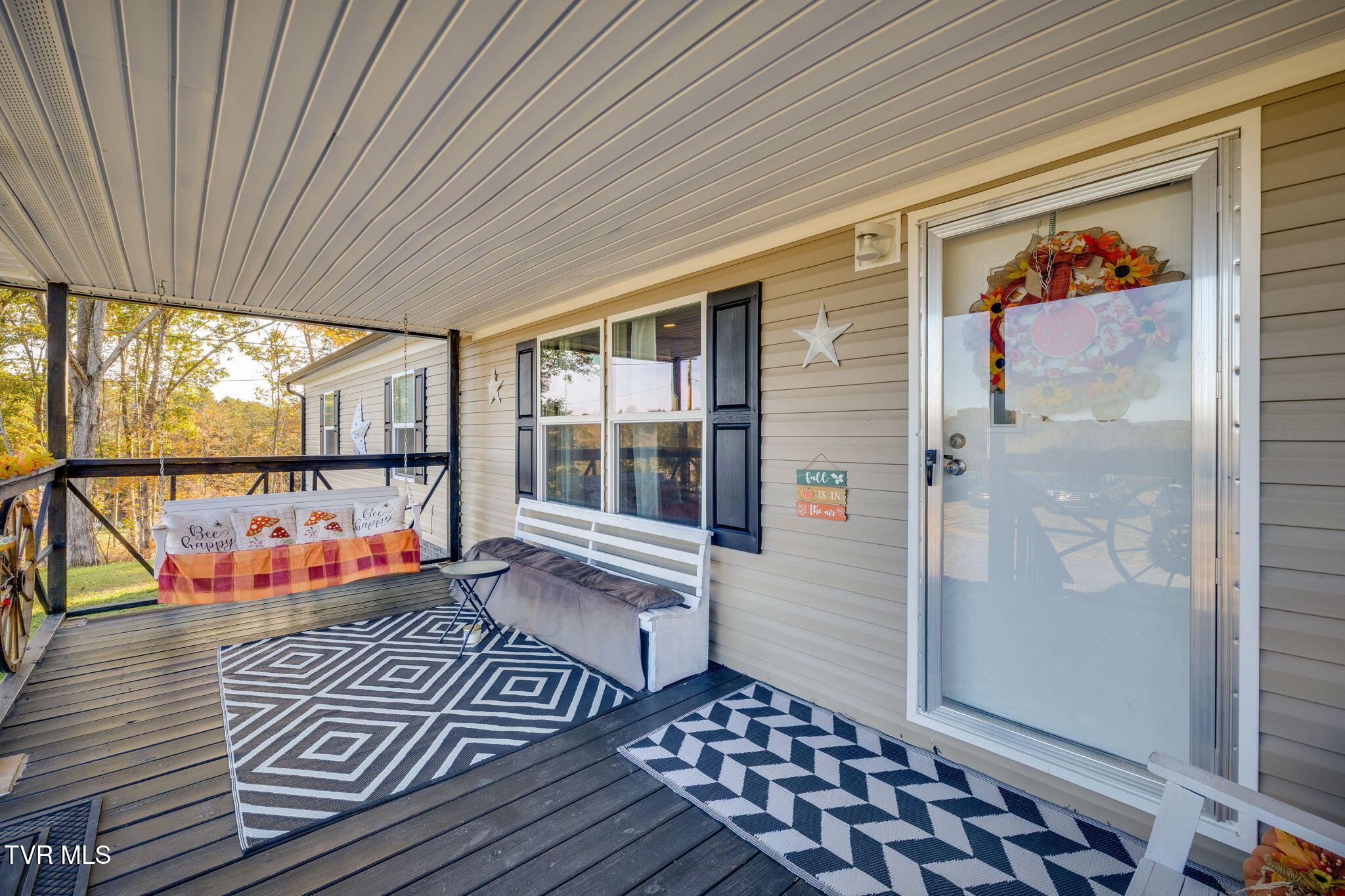 47 Wattenbarger Gap Road Greeneville, TN 37745 - Photo 6 of 36 004