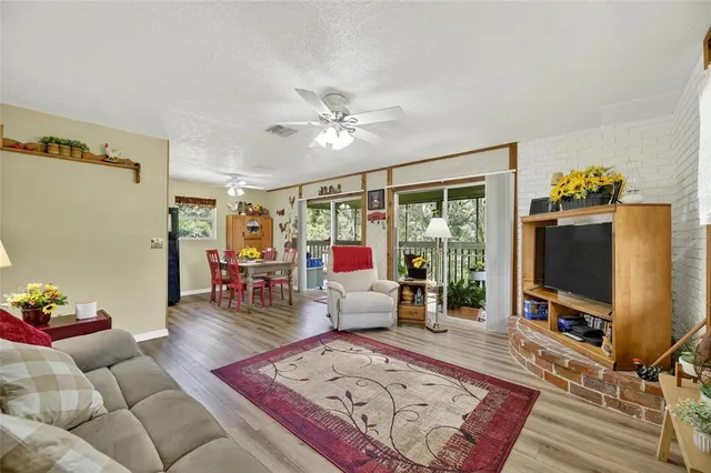 $362,000 | 205 Wendel Avenue, Lithia, FL 33547