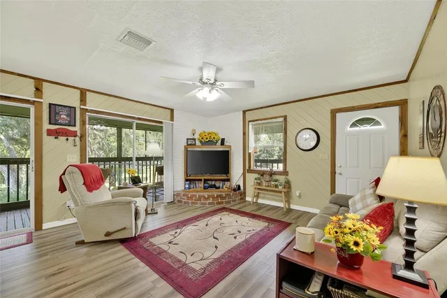 $362,000 | 205 Wendel Avenue, Lithia, FL 33547