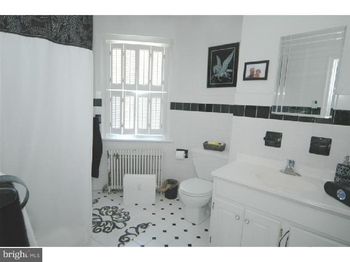 6326 Arlingham Road Flourtown, PA 19031 - Photo 10 of 19 Bathroom