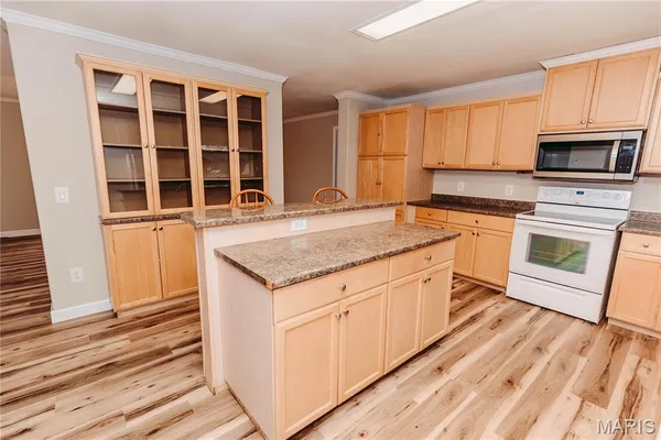 $199,900 | 215 East 5th Street, Dixon, MO 65459