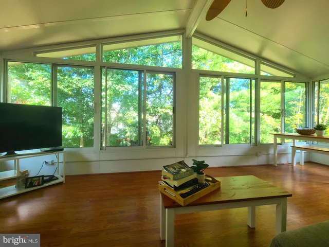 a view of a large white building