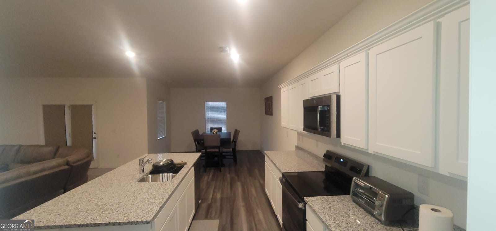 214 Moreton Way Locust Grove, GA 30248 - Photo 10 of 36