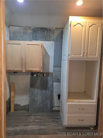 $90,000 | 29978 Skyview Drive, Edwards, MO 65326