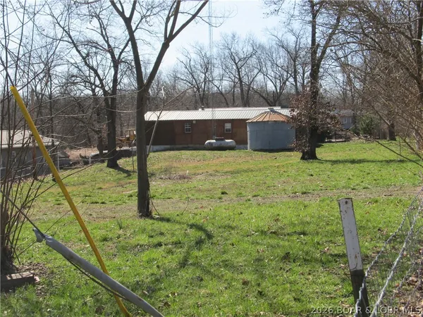 $90,000 | 29978 Skyview Drive, Edwards, MO 65326