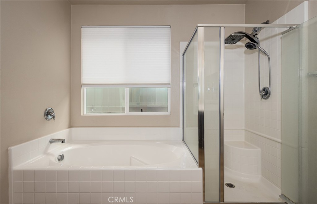 11474 Jacobsen Road Beaumont, CA 92223 - Photo 18 of 29 Primary Bath