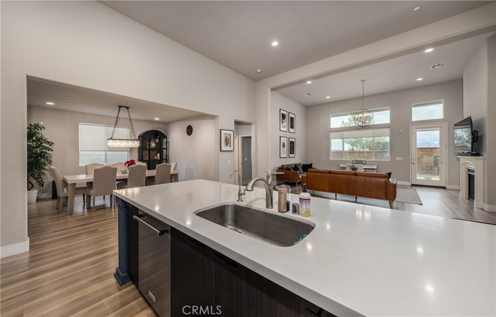 11474 Jacobsen Road Beaumont, CA 92223 - Photo 6 of 29 Kitchen