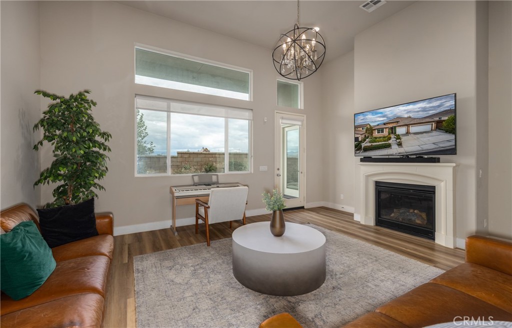 11474 Jacobsen Road Beaumont, CA 92223 - Photo 8 of 29 Livingroom