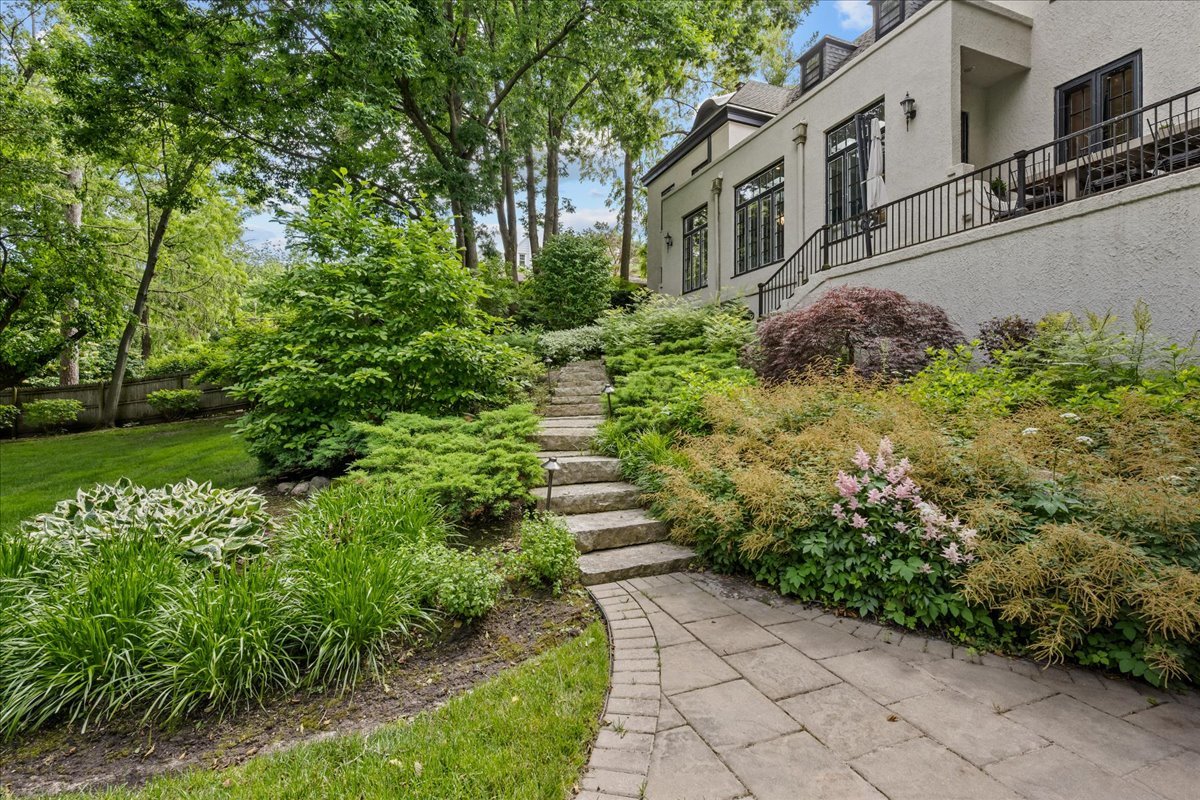 605 Arbor Vitae Road Winnetka, IL 60093 - Photo 74 of 84