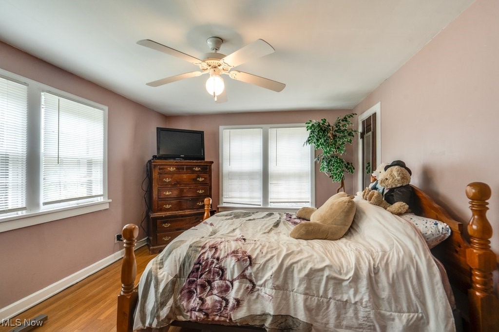 3709 Strandhill Road Shaker Heights, OH 44122 - Photo 17 of 25 Bedroom with ceiling fan and wood-type flooring