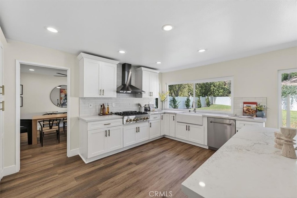 1070 South Road Runner Road Anaheim, CA 92807 - Photo 19 of 70
